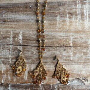 Cache earrings and necklace set on sale!